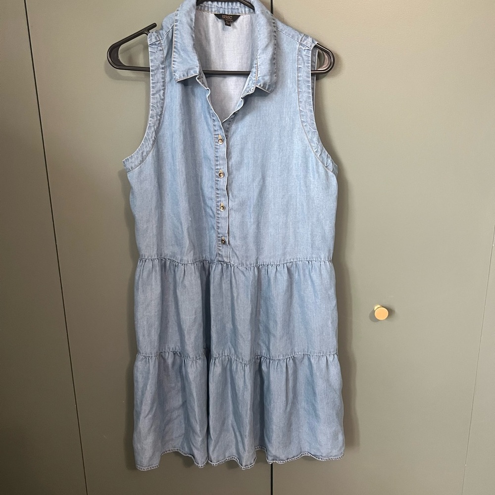 Light Blue Sleeveless Denim Dress